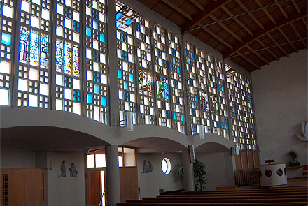 Sanierung Kirche Betonfenster